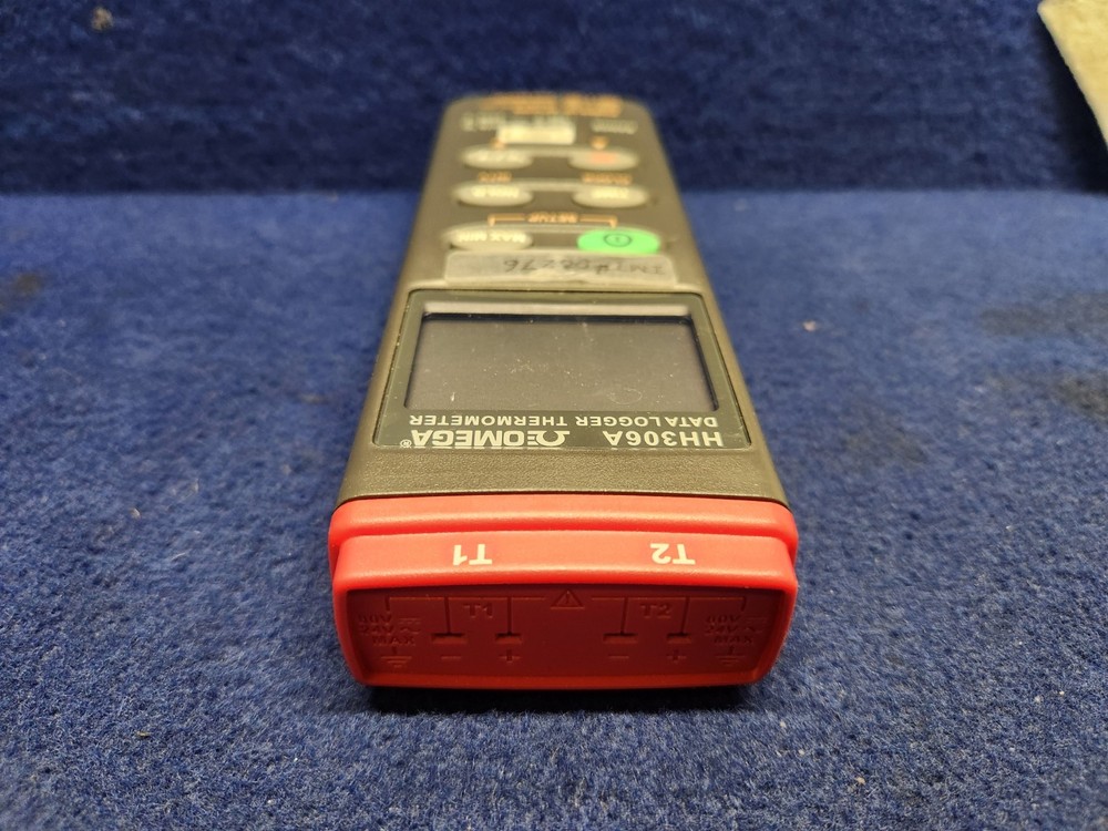 OMEGA HH306A DATA LOGGER THERMOMETER