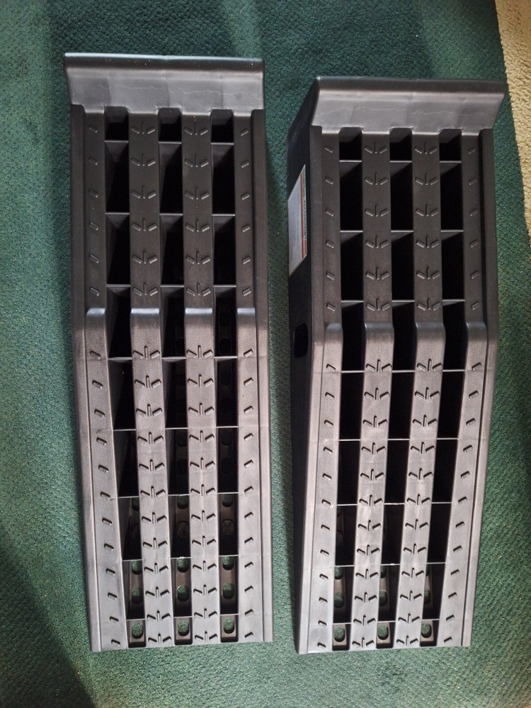 Pittsburg Portable Vehicle Ramps