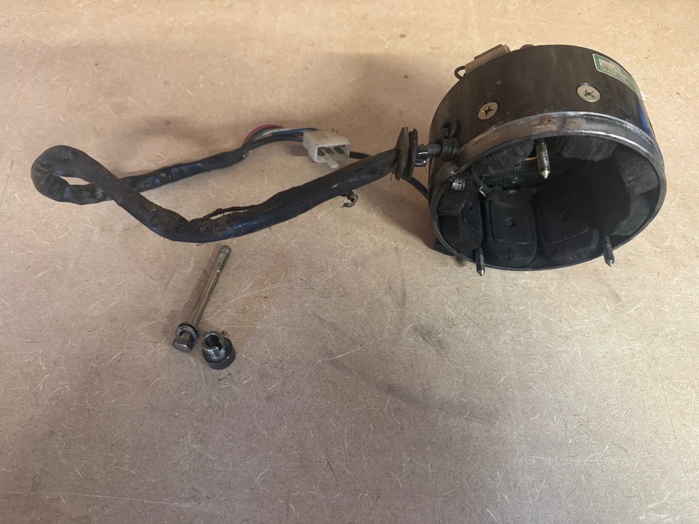 SUZUKI GT185 GENERATOR ROTOR AND POINTS
