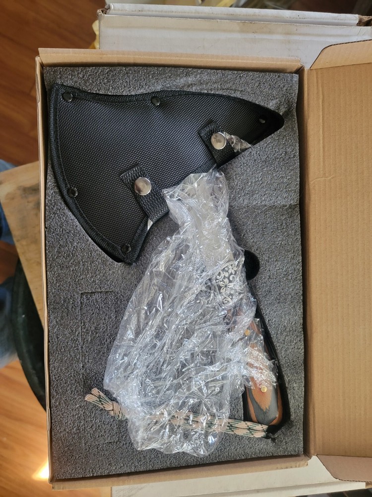 Wolf Tomahawk Tactical Tomahawk-Throwing Hatchet, Survival Tactical Axe w/Sheath