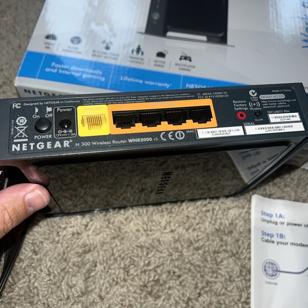 4C Netgear Wireless Router N300 WNR2000 Bundle