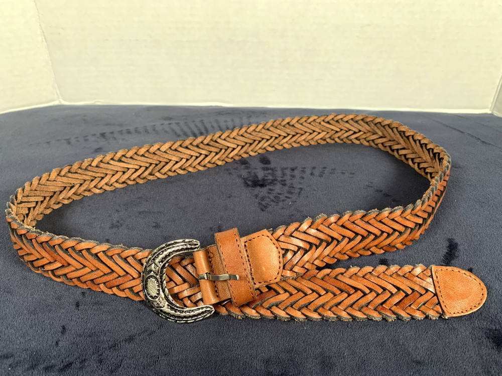 Vintage Womens Braided Belt Leather Brown Medium Solid Silver Tone Buckle Nice