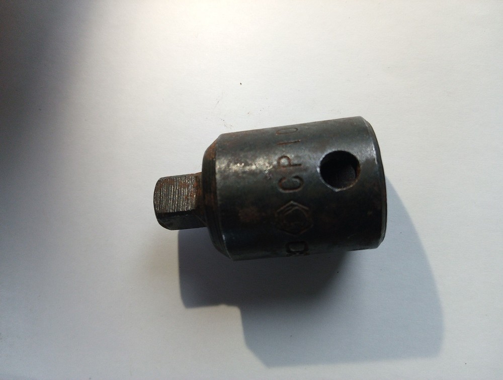 MATCO TOOLS CP10, 1/2" DRIVE, 5/16" INTERNAL IMPACT PIPE PLUG SOCKET.