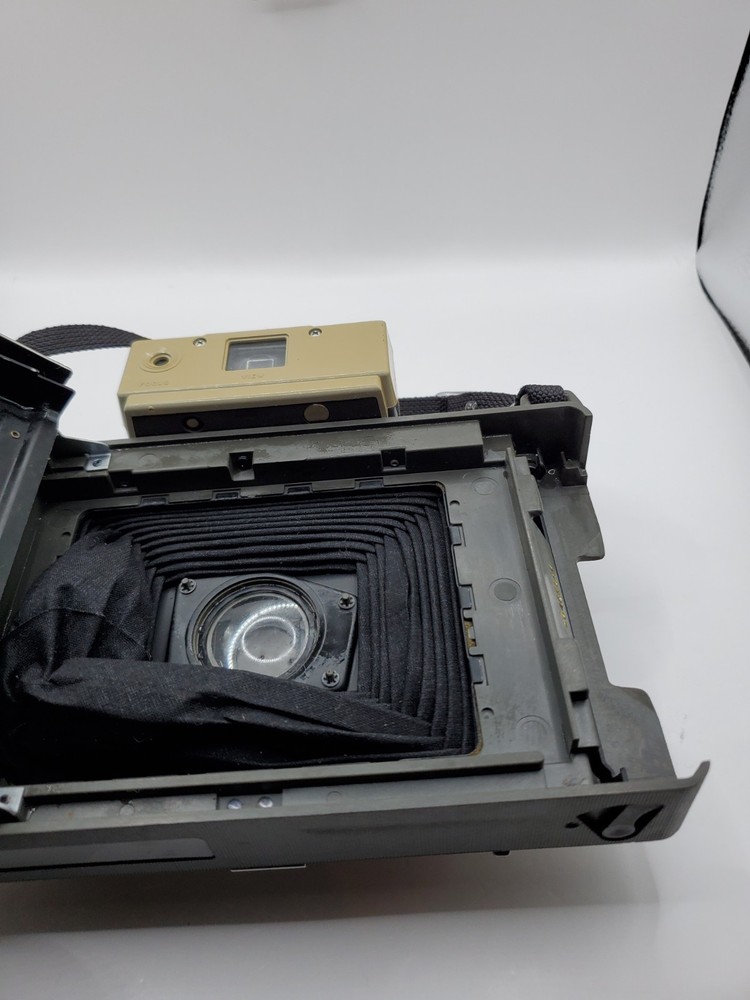 Polaroid 320 Instant Film Camera