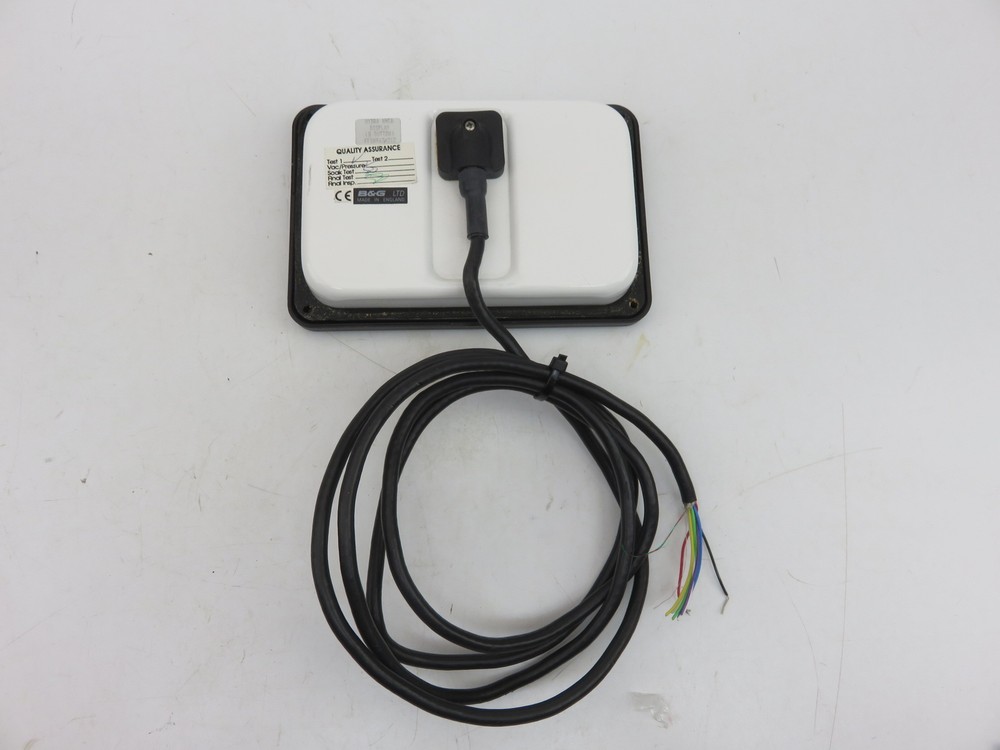 B&G HS 2000 240-00-028 Hydra 2000 8 Button NMEA FFD Full Function Display