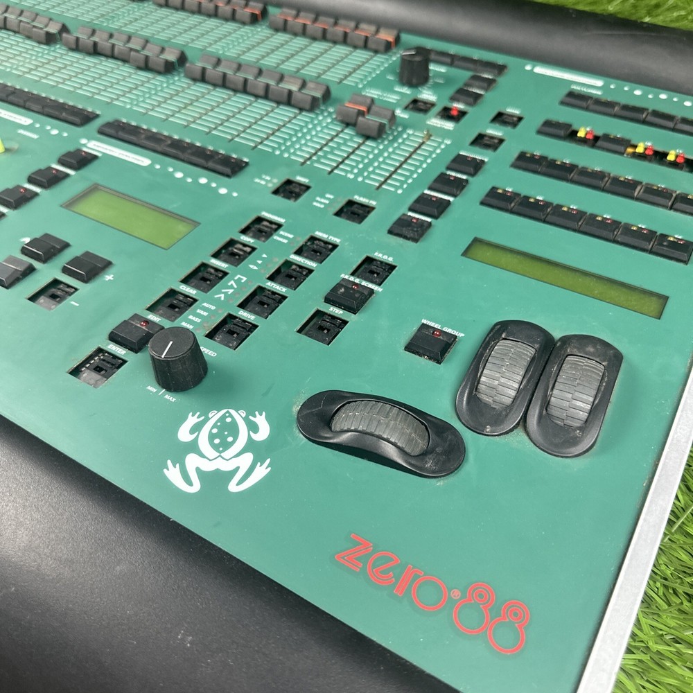 Zero 88 LeapFrog Lighting Desk Equipment