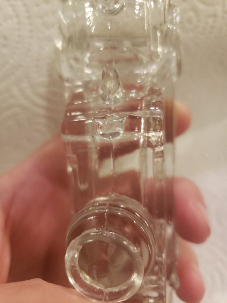 VINTAGE 1930’s GLASS FIRE TRUCK CANDY CONTAINER /EMPTY/TINY CHIP ON TANK