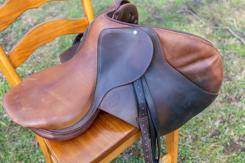 17" Devoucoux Biarritz Saddle Calf with D3D panels