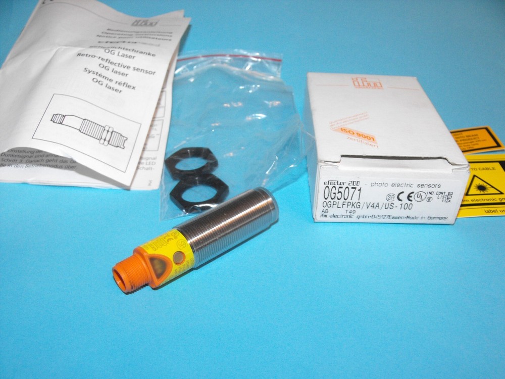 IFM EFECTOR OG5071.OGPLFPKG/V4A/US-100.reflection light barrier.NEW.