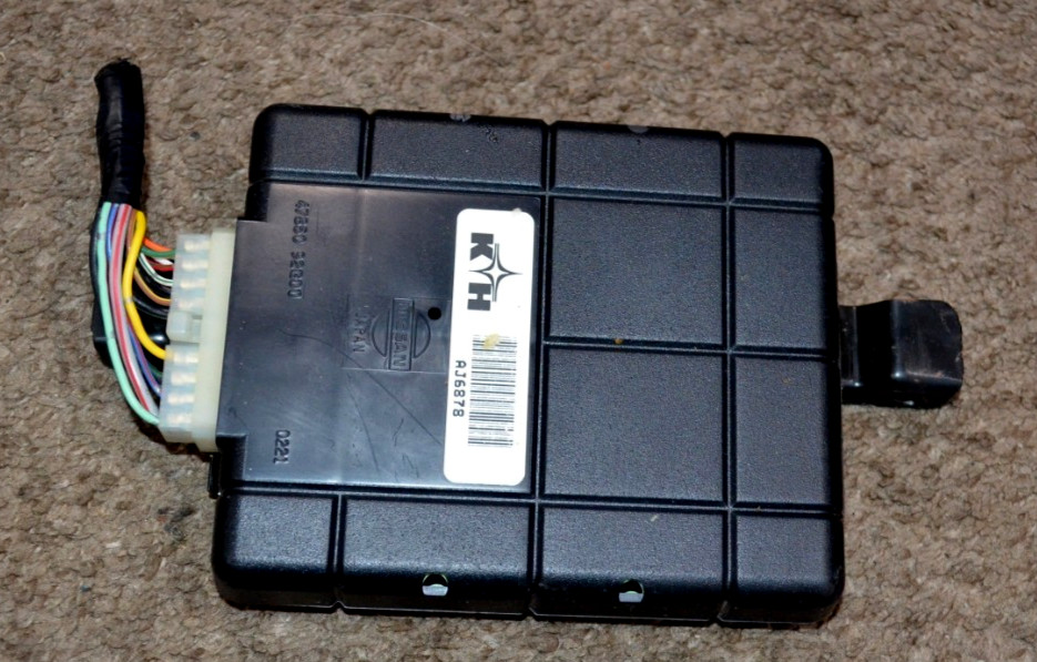 1991 NISSAN D21 HARDBODY ABS MODULE CONTROLLER 47850-92G00 AUTHENTIC