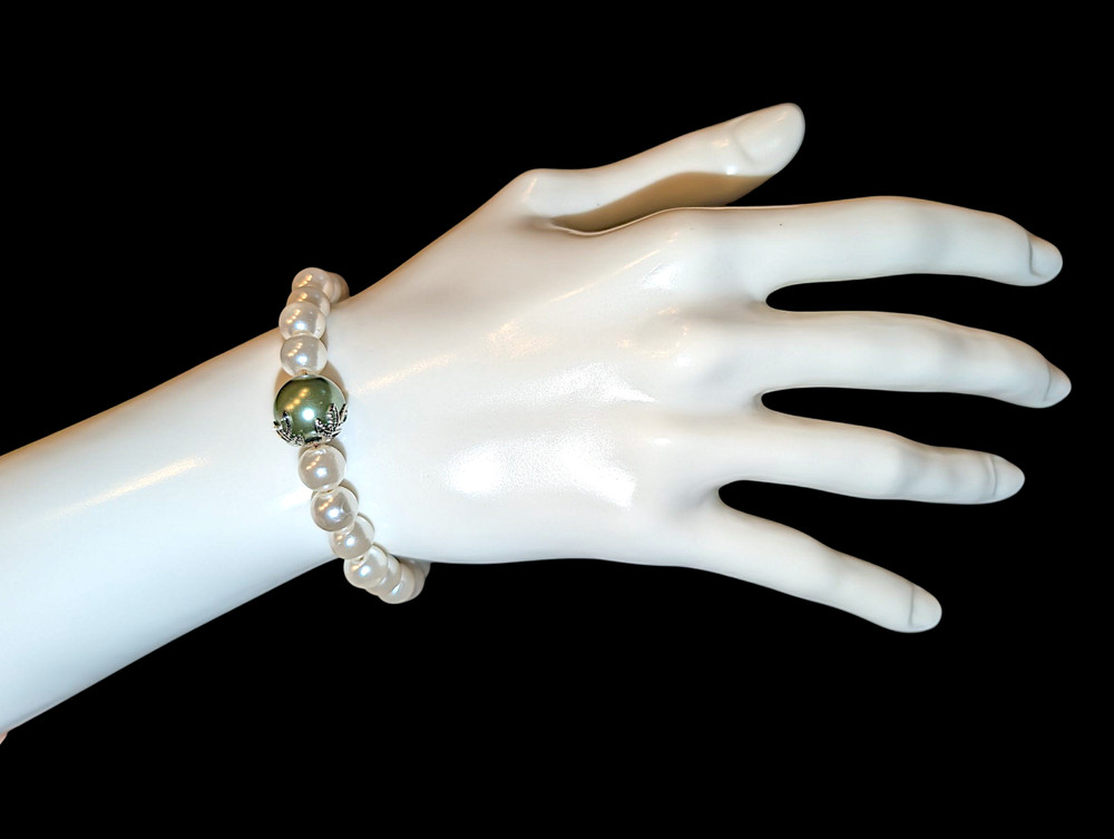 Deep Forest Flower Pearl Bracelet