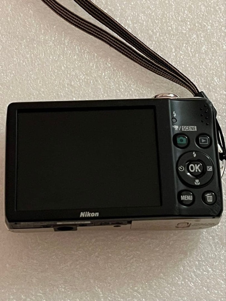 Nikon Coolpix 12.0 Megapixel Compact Digital Camera