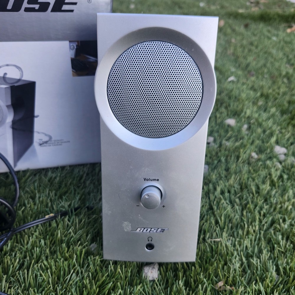 Bose Companion 2 Multimedia Computer Speaker System Left Speaker Busted.