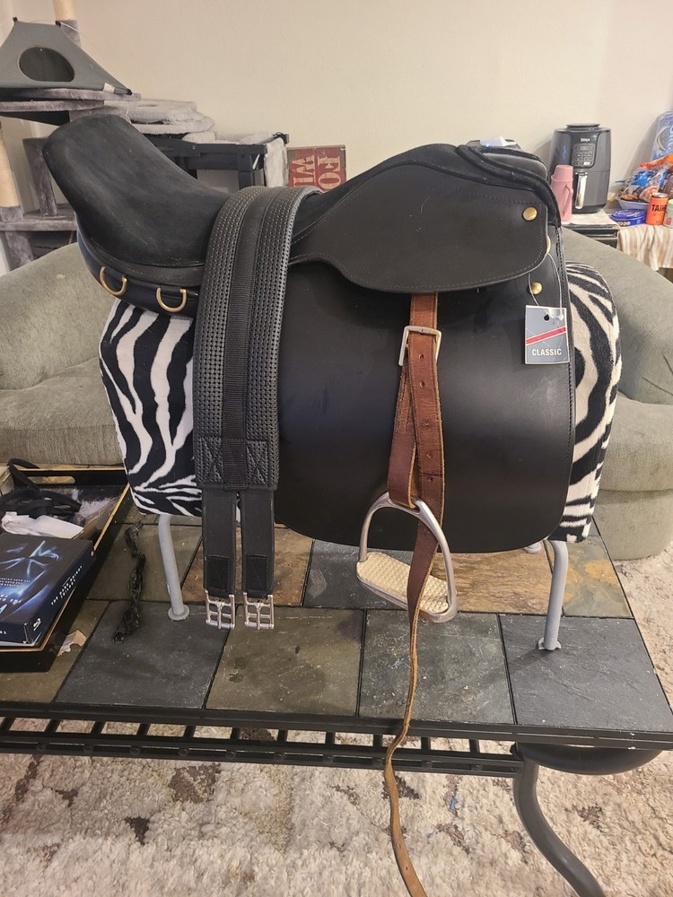 English Jump Saddle Brand New
