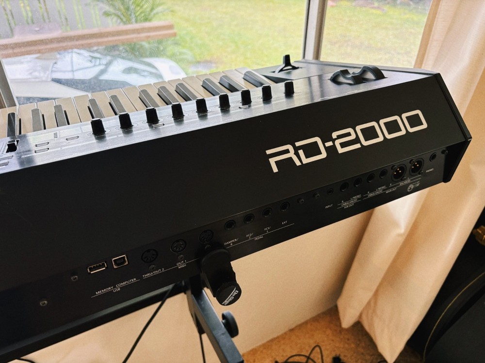 Roland RD-2000 flagship 88-key stage piano