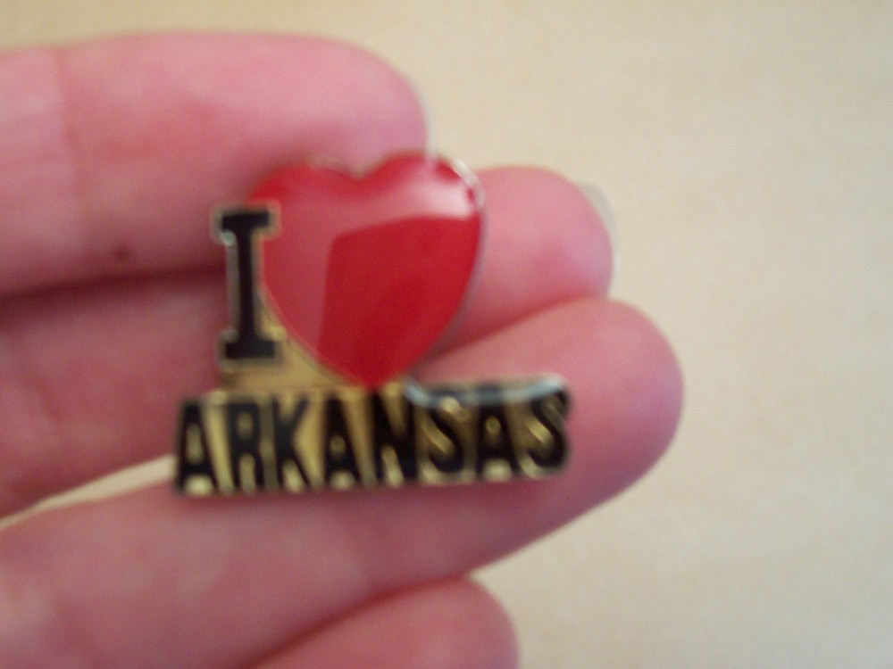 " I Love Arkansas " Hat or Lapel Pin Cap Pin