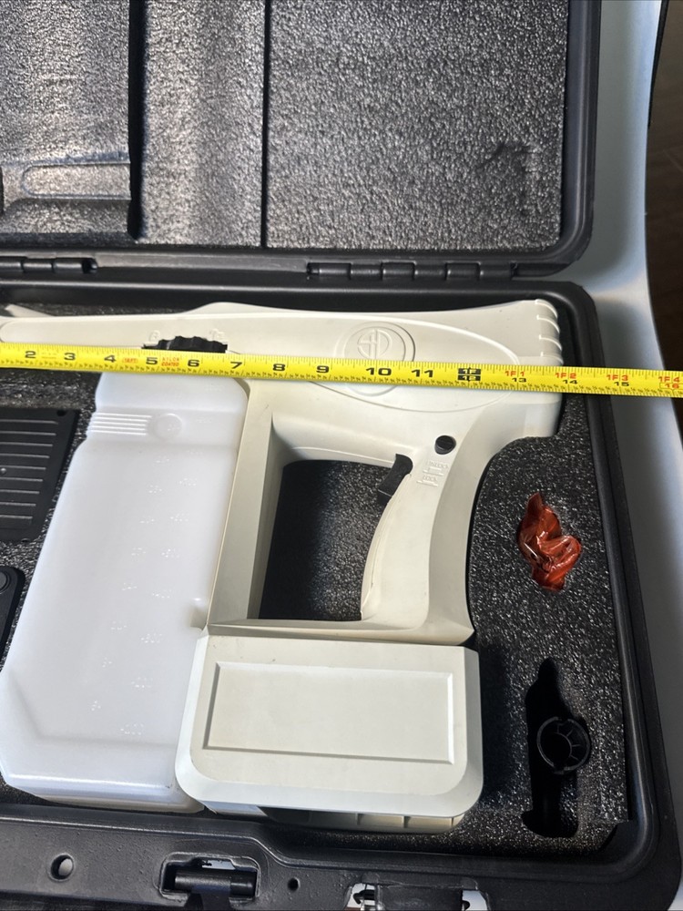 Electrostatic Sprayer Used To Sanitize Objects. NEW