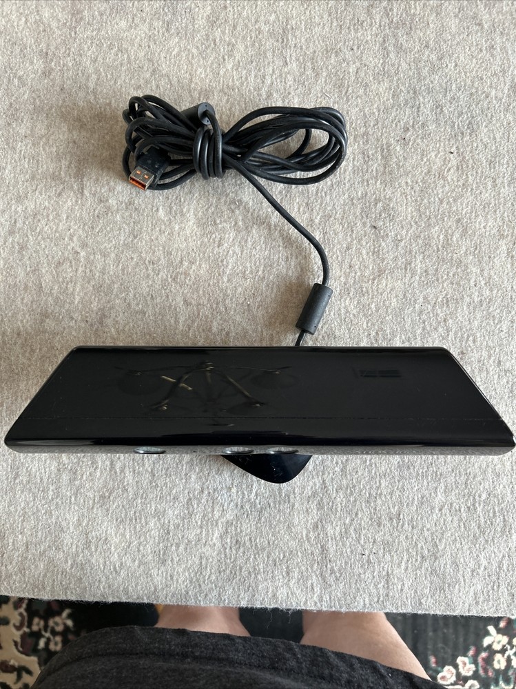 Microsoft Xbox 360 Kinect Connect Black Sensor Bar Model # 1414
