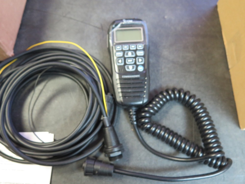 Icom Boat CommandMic Radio Controller HM-195B | 1 3/4 Inch Wired (O7-D)