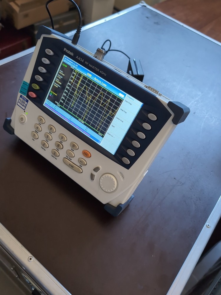 Protek A434 RF Master Cable Spectrum Analyzer With Case And Adapter