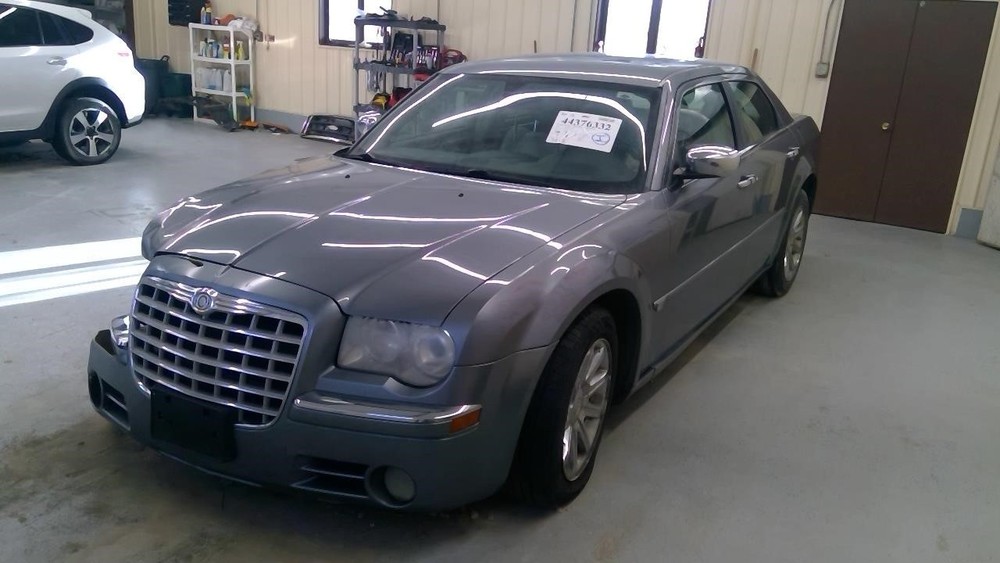 Used Headrest fits: 2006 Chrysler 300 Grade A