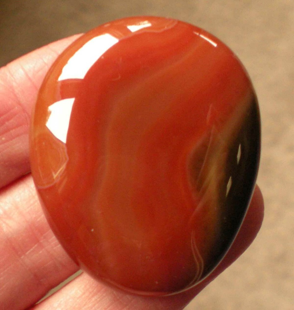Carnelian Agate Palmstone sc707v