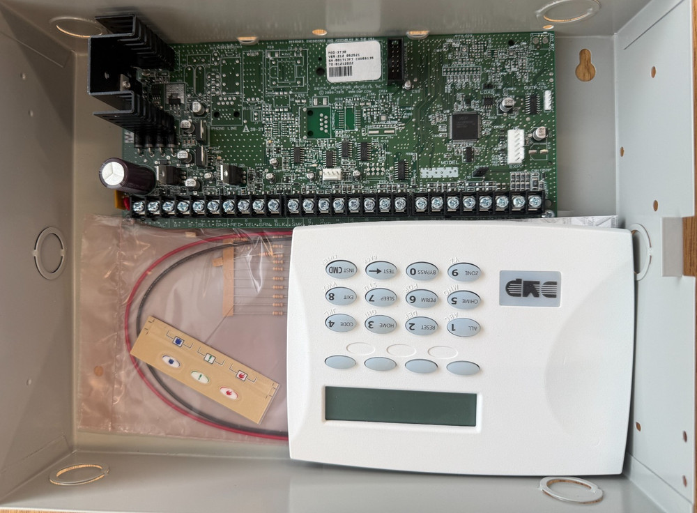DMP XT30S-G Security System Command Processor Panel & Circuit Board