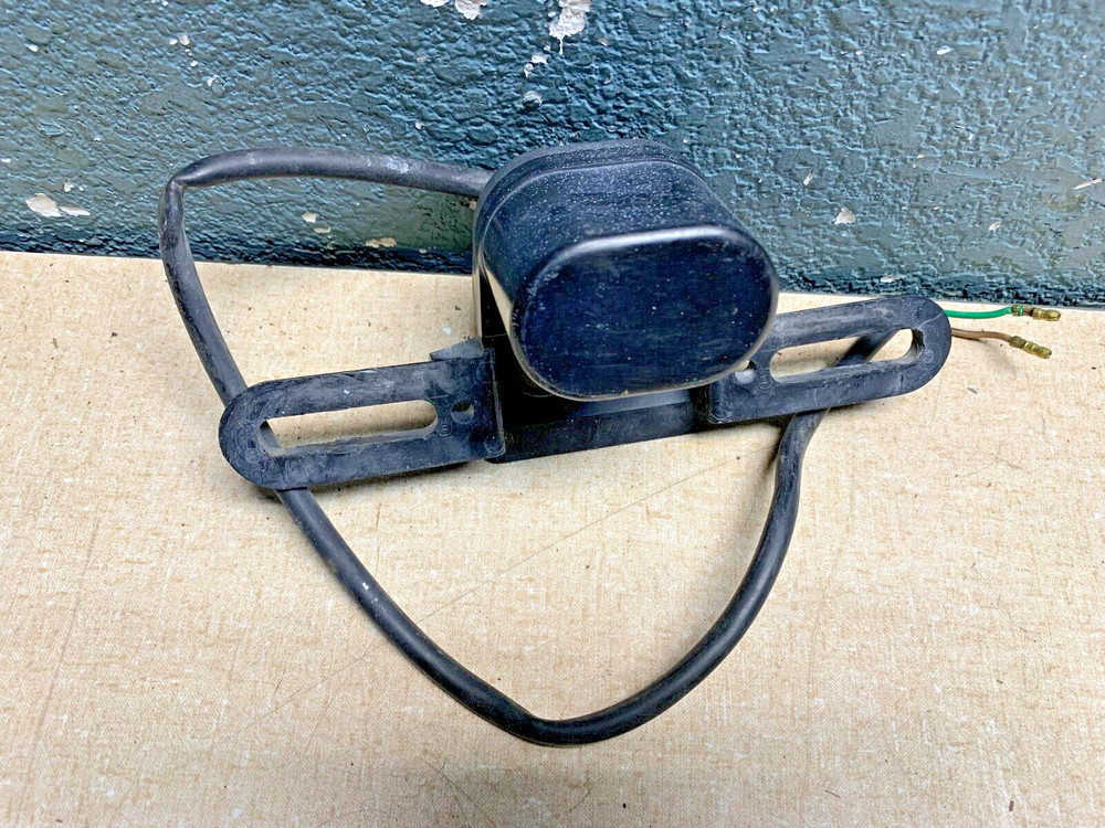 HONDA VTR1000 LICENSE PLATE LIGHT & BRACKET
