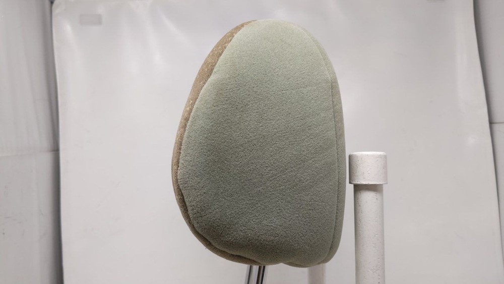 2001-2002 Kia Optima Headrest Head Rest Front Driver Passenger Tan P62P6