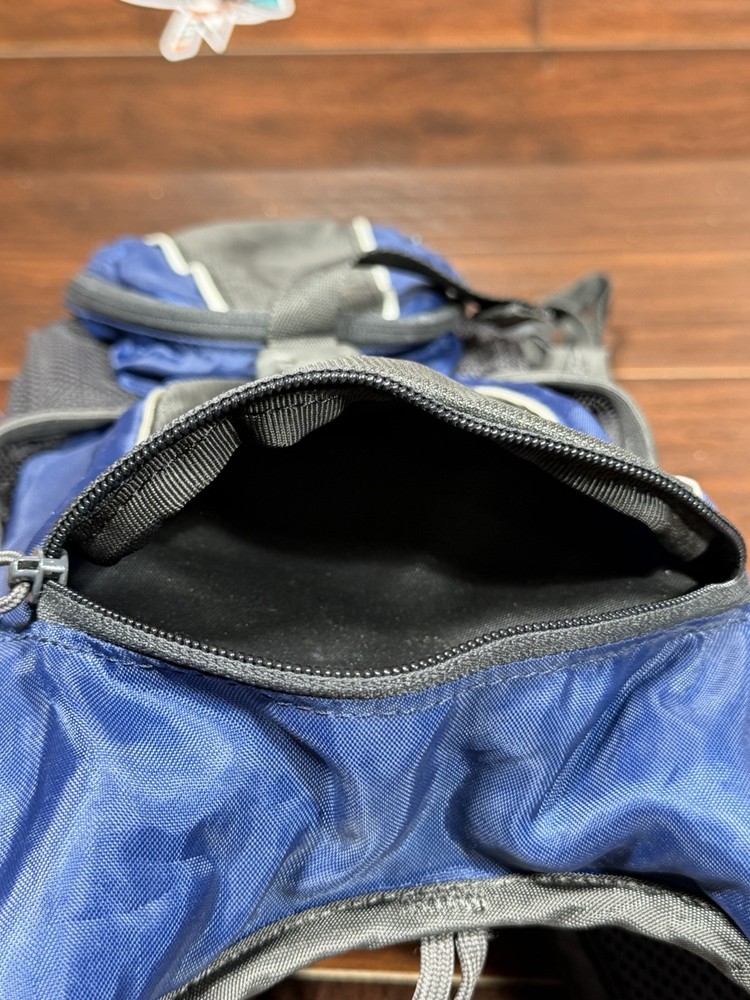 Camelbak Rogue Hydration Pack Blue No Bladder Hiking Running Backpack Used