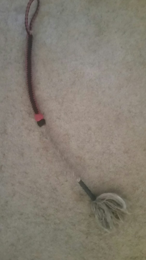 ROPE AND PARACHUTE CORD OVER UNDER