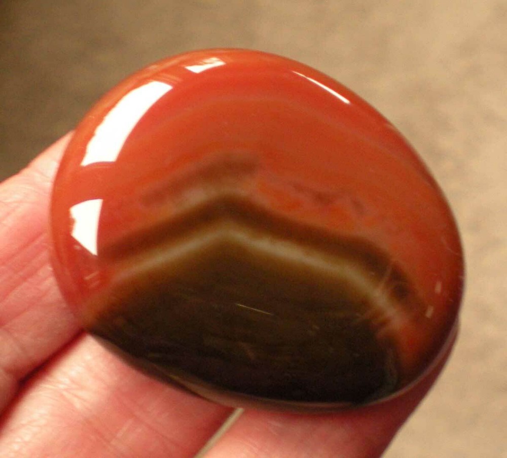 Carnelian Agate Palmstone sc707v