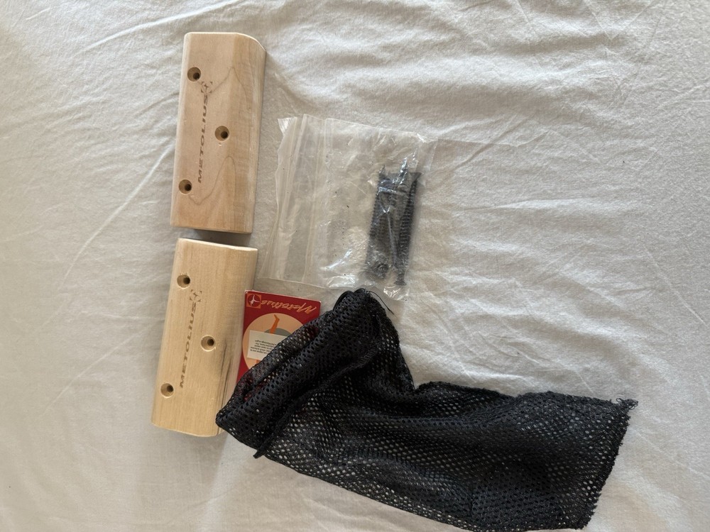 Metolius Campus Blocks Large 2 Pack Climbing Hand Grip Training - New with Tag