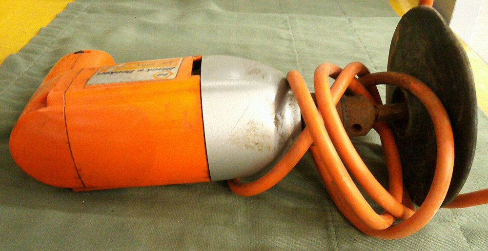 Black & Decker 3/8" Drill 7130