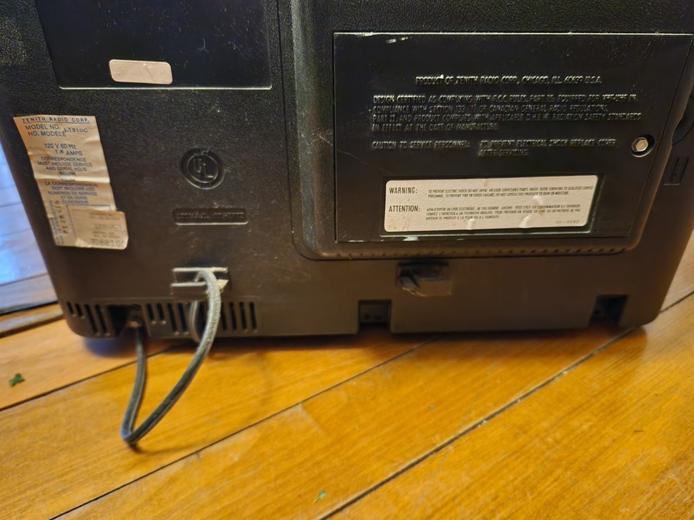 VTG ZENITH Solid State CRT TV Retro Solid State L1310C 1979