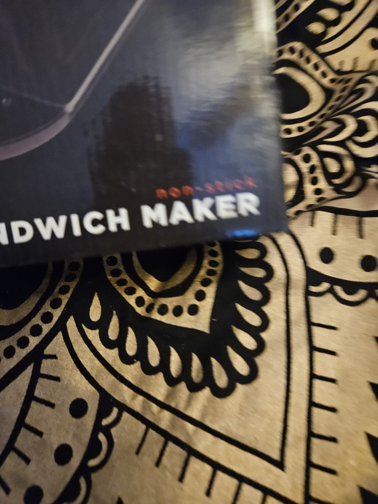 NEW-Parini Electric Sandwich Maker Non Stick Surface Indicator - Portable -1D
