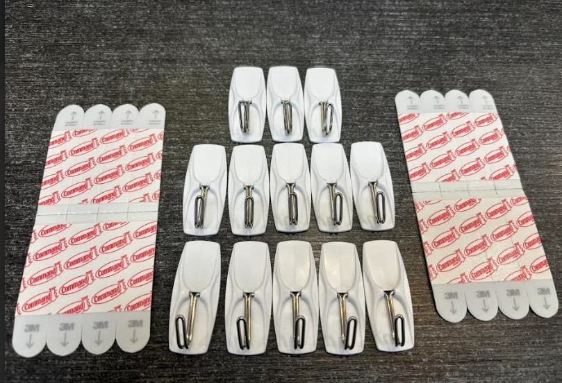 3M Command Medium Metal Wire Hooks Value Pack 13 Hooks + 16 Strips 2lb Capacity