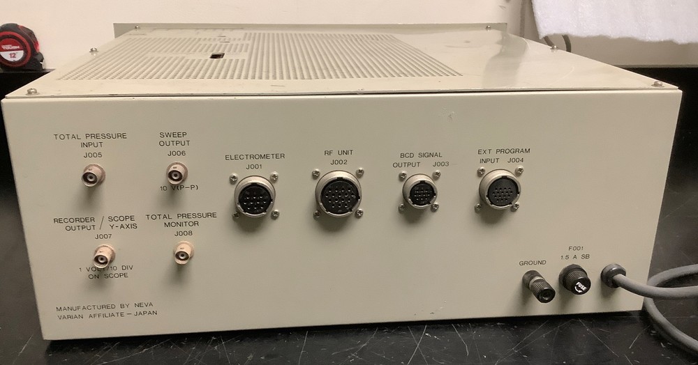Varian Quadrupole Gas Analyzer 978-1000