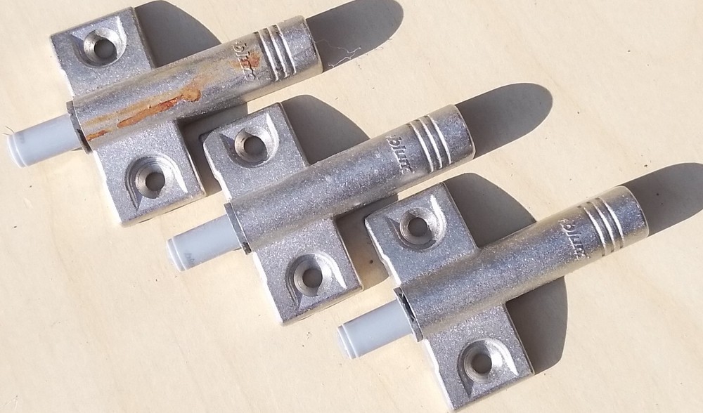 Retro style Plastic Bolts Locks Set 3 Blanc's Auto Lock Security 🔐