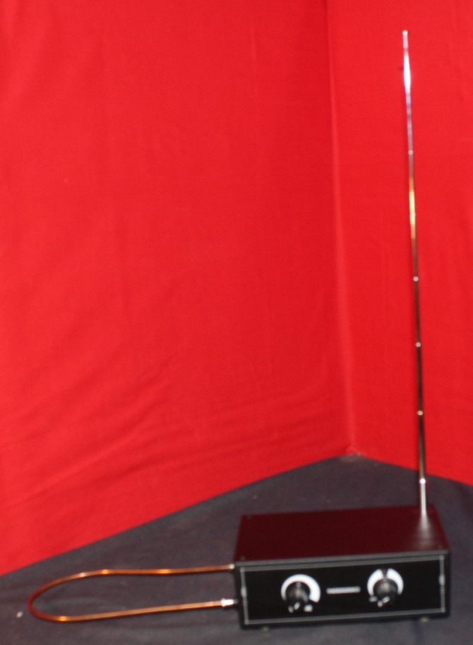 Theremaniacs Theremin Loop Rod PITCH VOLUME