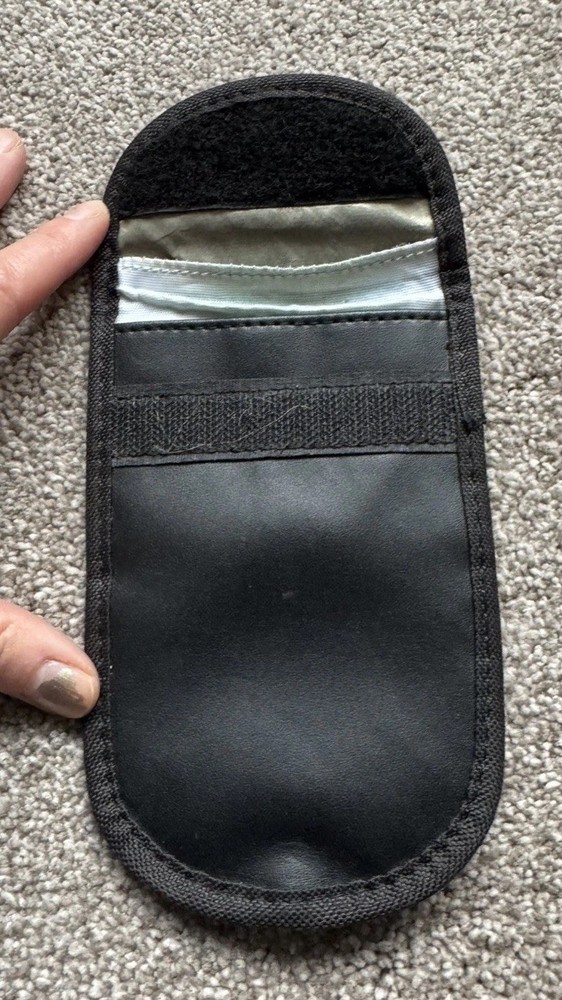 SECURITY KEY POUCH - BLACK - USED CONDITION