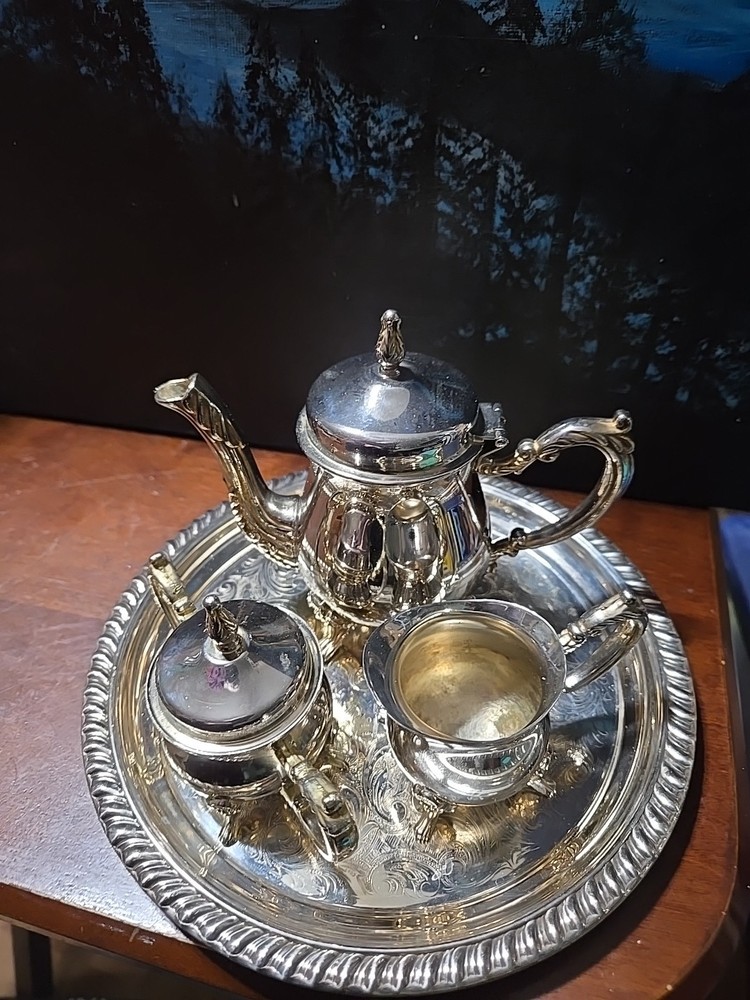 Vintage: Miniature 4 Piece Footed Tea Set