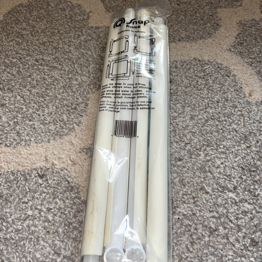New Sealed Q Snap 17" Square Frame