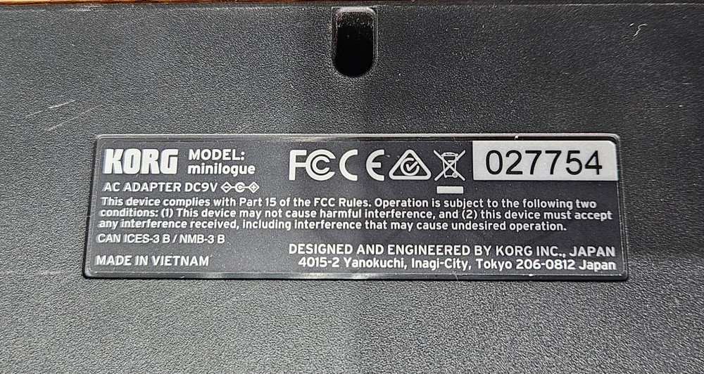 Korg Minilogue 027754 Polyphonic Analog Synthesizer