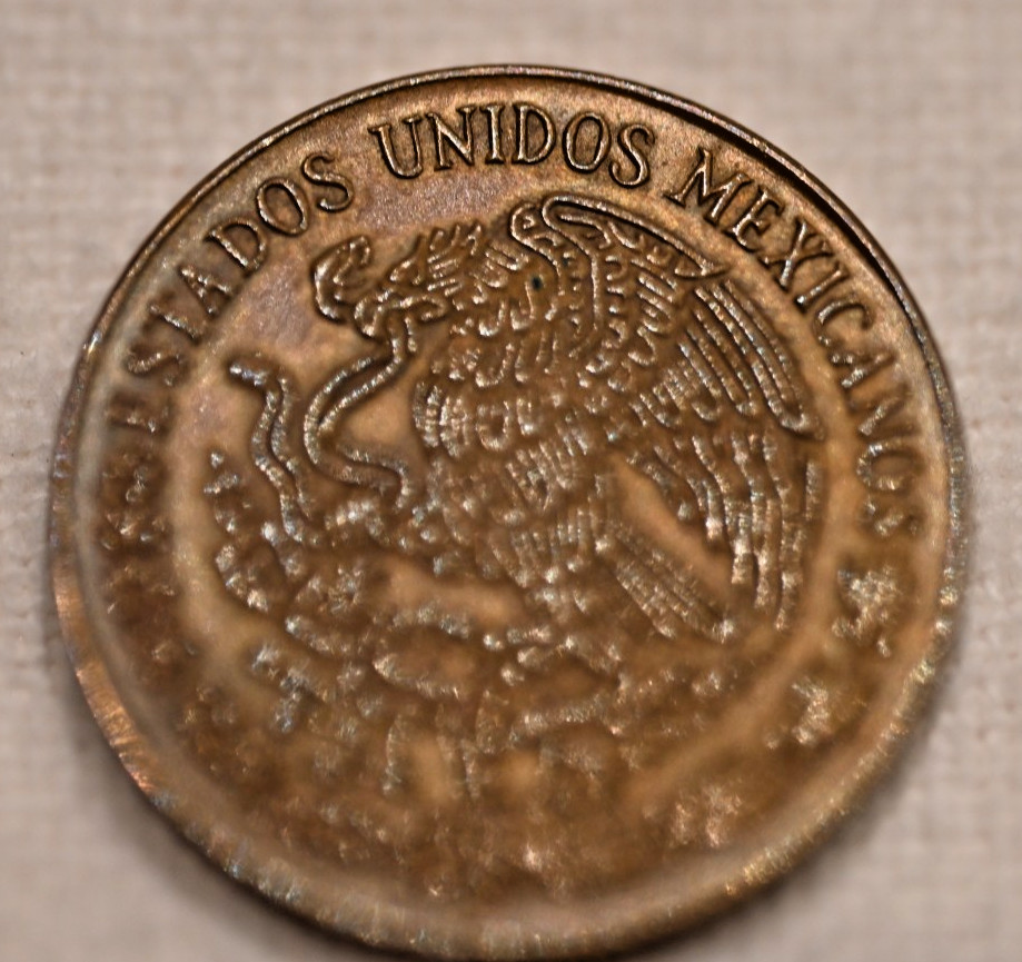 Mexico 5 Centavos 1975Mo Brass