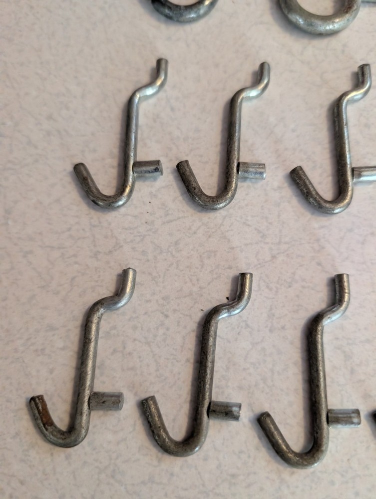 28 VINTAGE PEGBOARD HOOKS