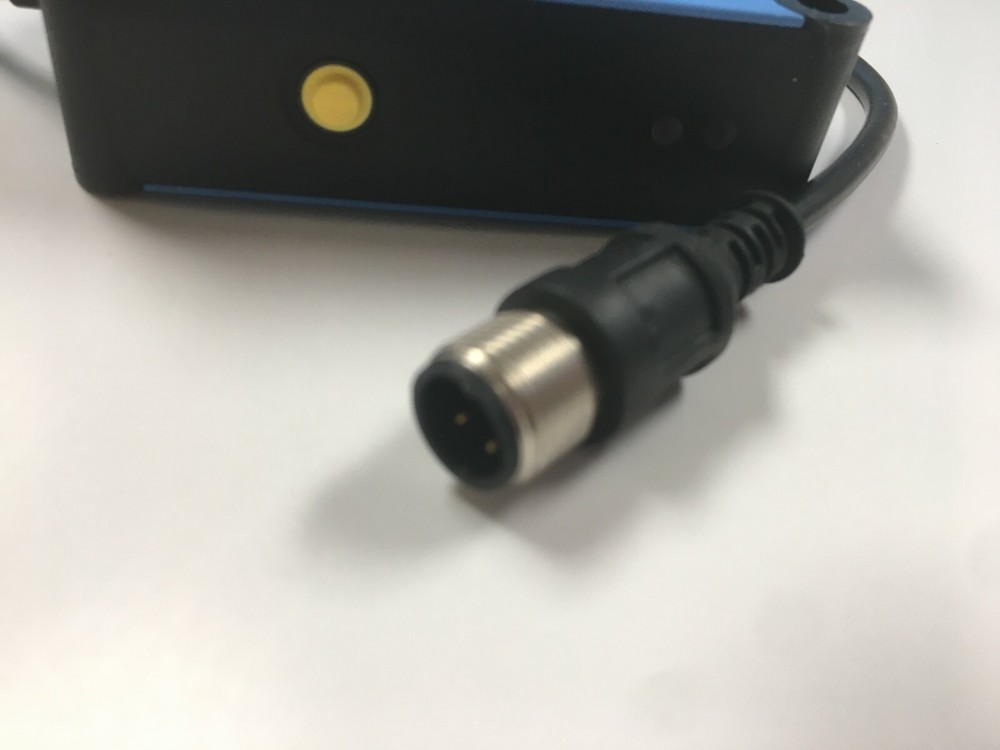 NEW SICK WL-3P3402S17 Photoelectric Reflex Array Sensor