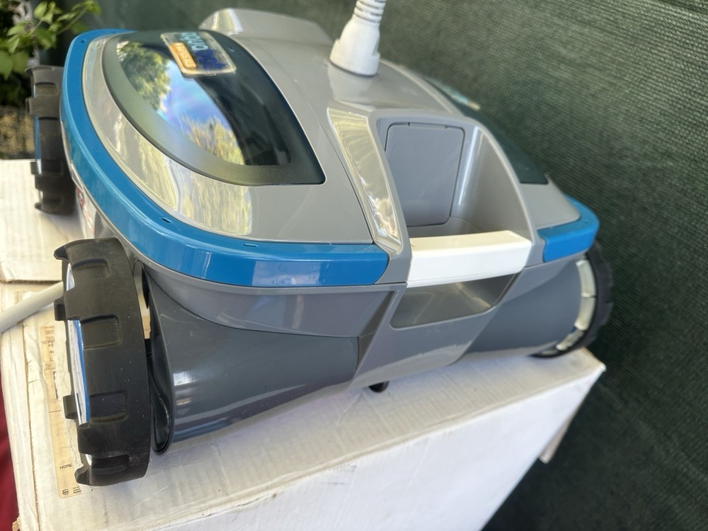 Aquabot Rapids XLS – Robotic Pool Cleaner