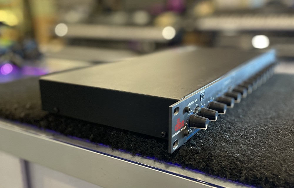 DBX 1074 Quad Noise Gate Dynamic Processor Rack Effect Unit w/ IEC Power Cable