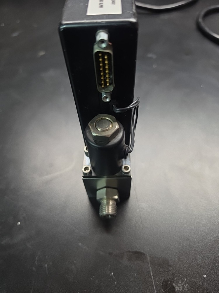 BROOKS 111196 5850i MASS FLOW CONTROLLER 250 SCCM GAS OXYGEN